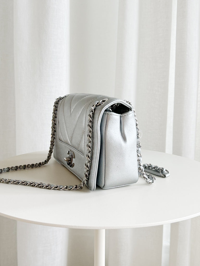 2017-2018 Chevron Mademoiselle Vintage Flap Bag