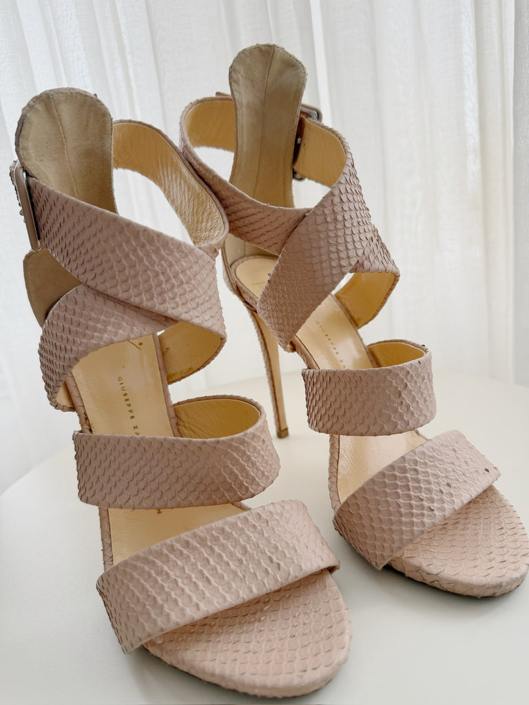 Snake Effect Sandals