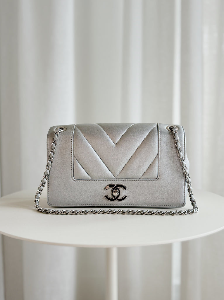 2017-2018 Chevron Mademoiselle Vintage Flap Bag