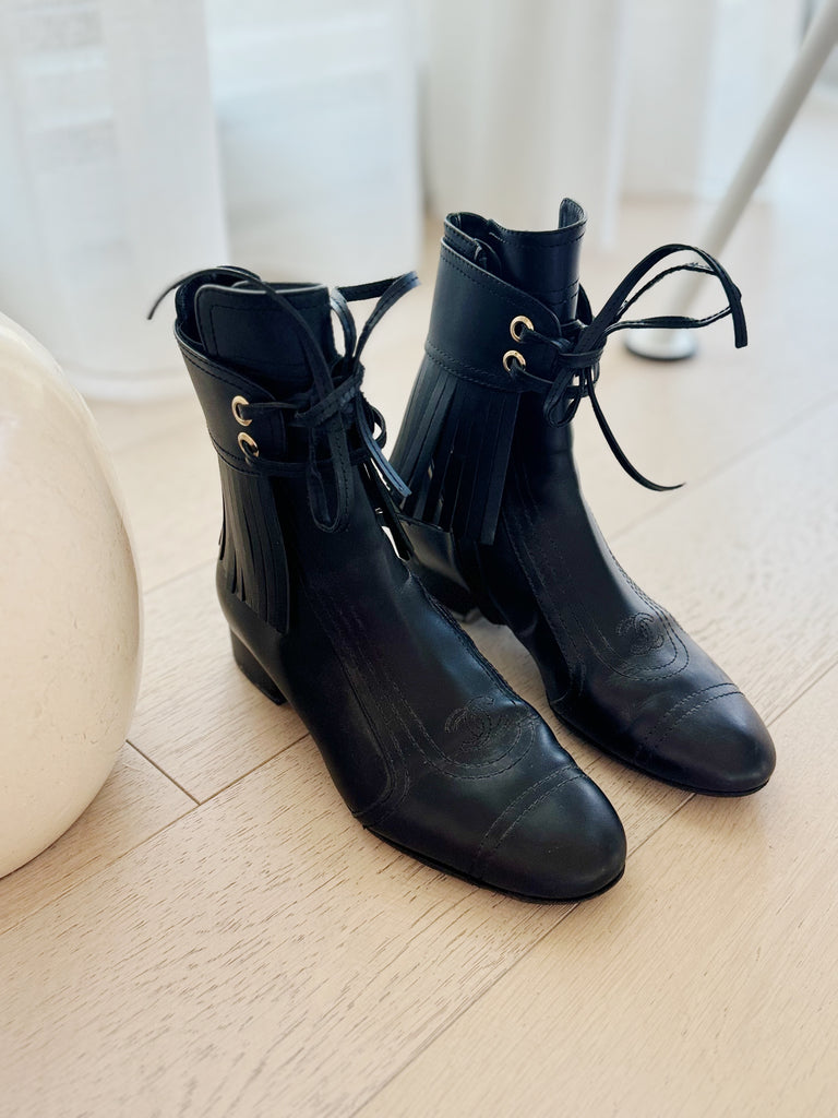 Leather Fringe Lace-Up Boots