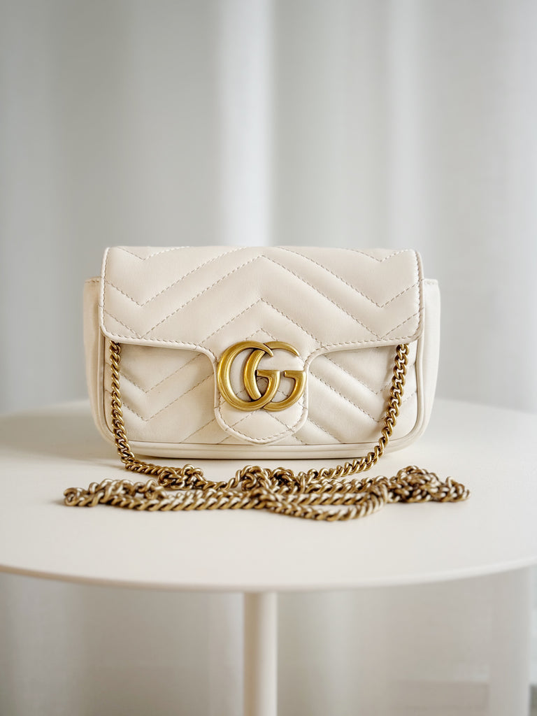 GG Marmont Leather Super Mini Bag