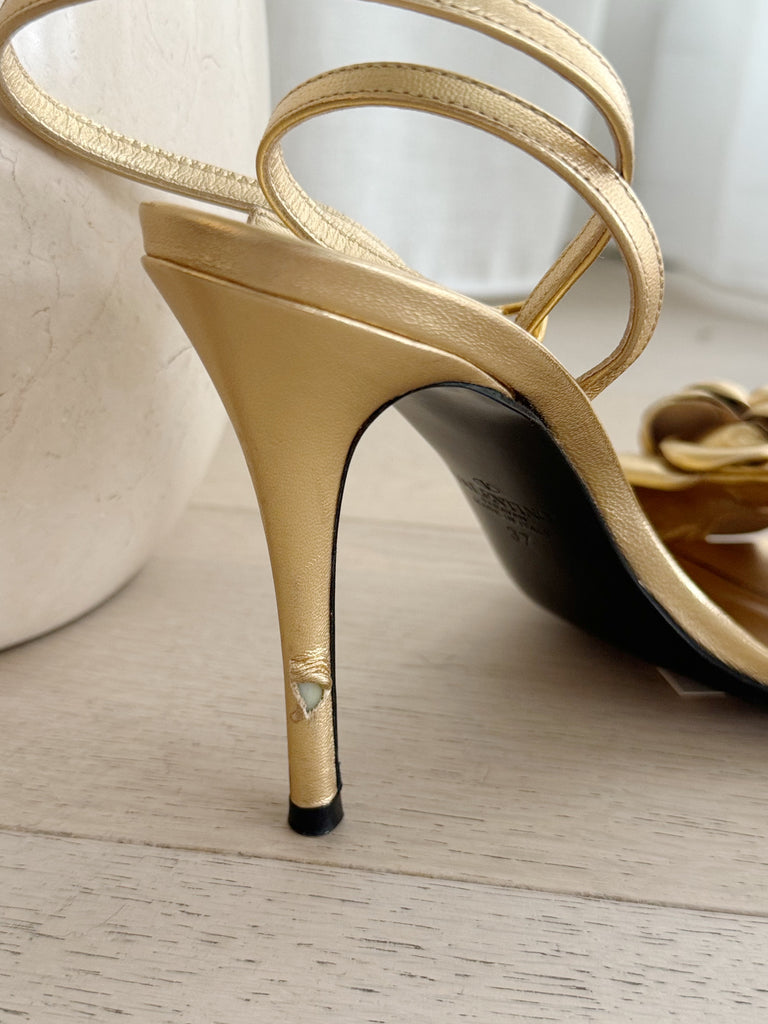 Leather Flower Sandals