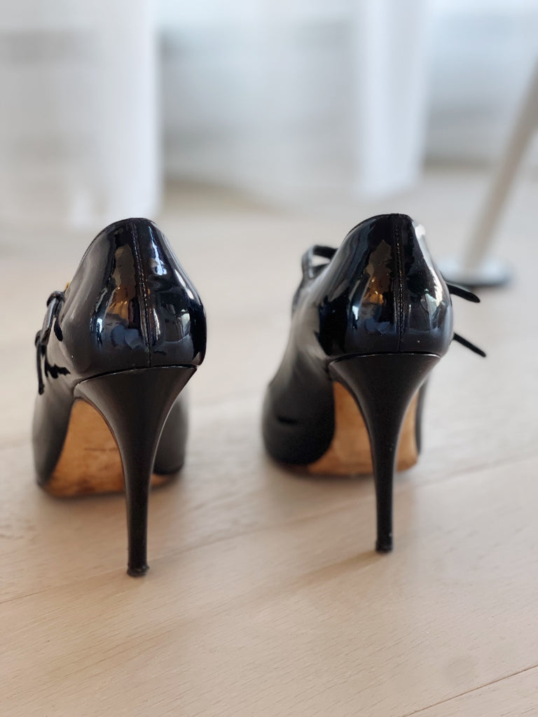 Patent Mary-Jane Pumps