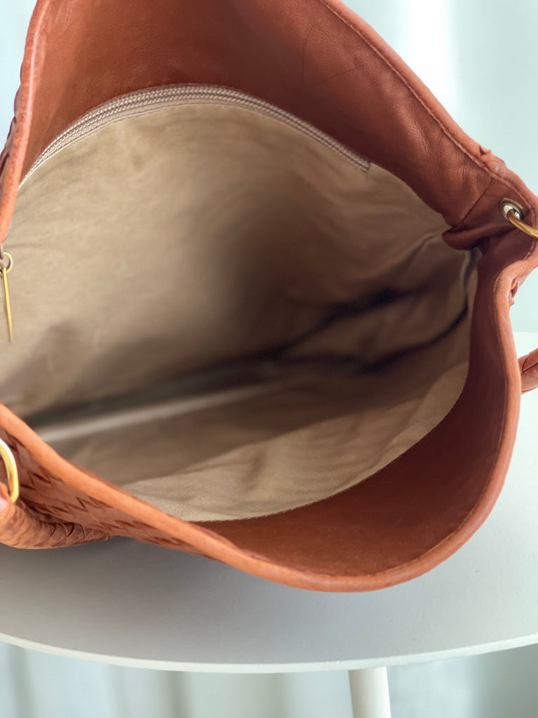 Vintage Intrecciato Leather Shoulder Bag