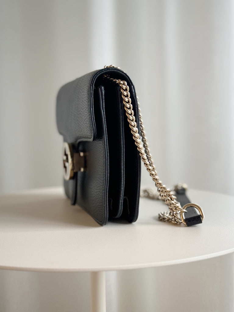 Interlocking G Leather Dollar Cross Body Bag