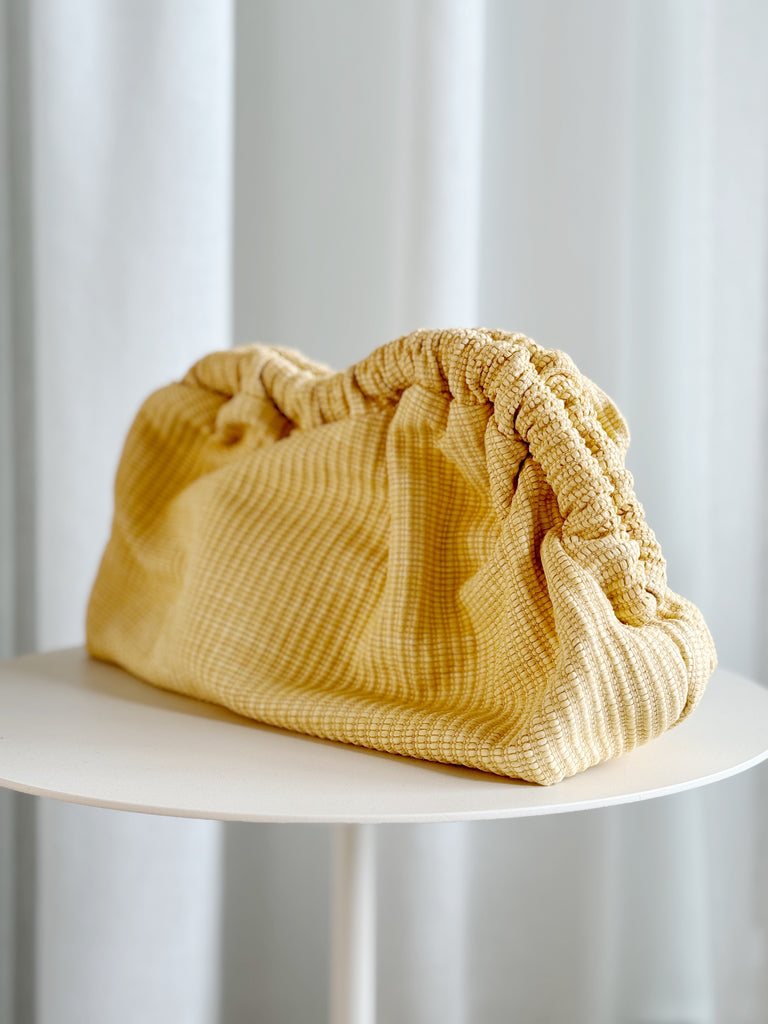 Cloud Raffia Clutch