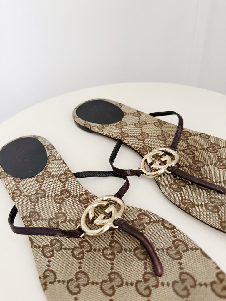 Leather GG Flat Sandals