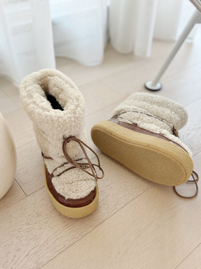 Zimlee Shearling Snow Boots