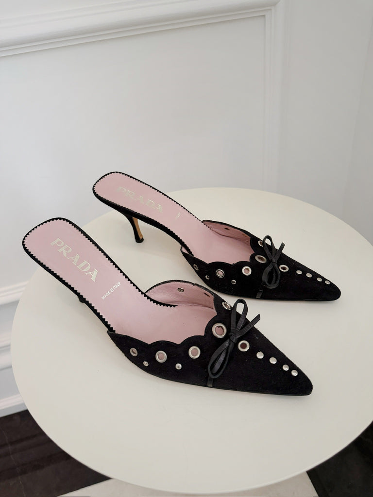 Vintage Suede Scalloped Mules