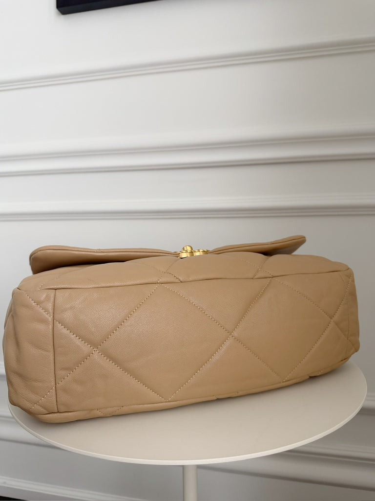 19 Maxi Leather Handbag