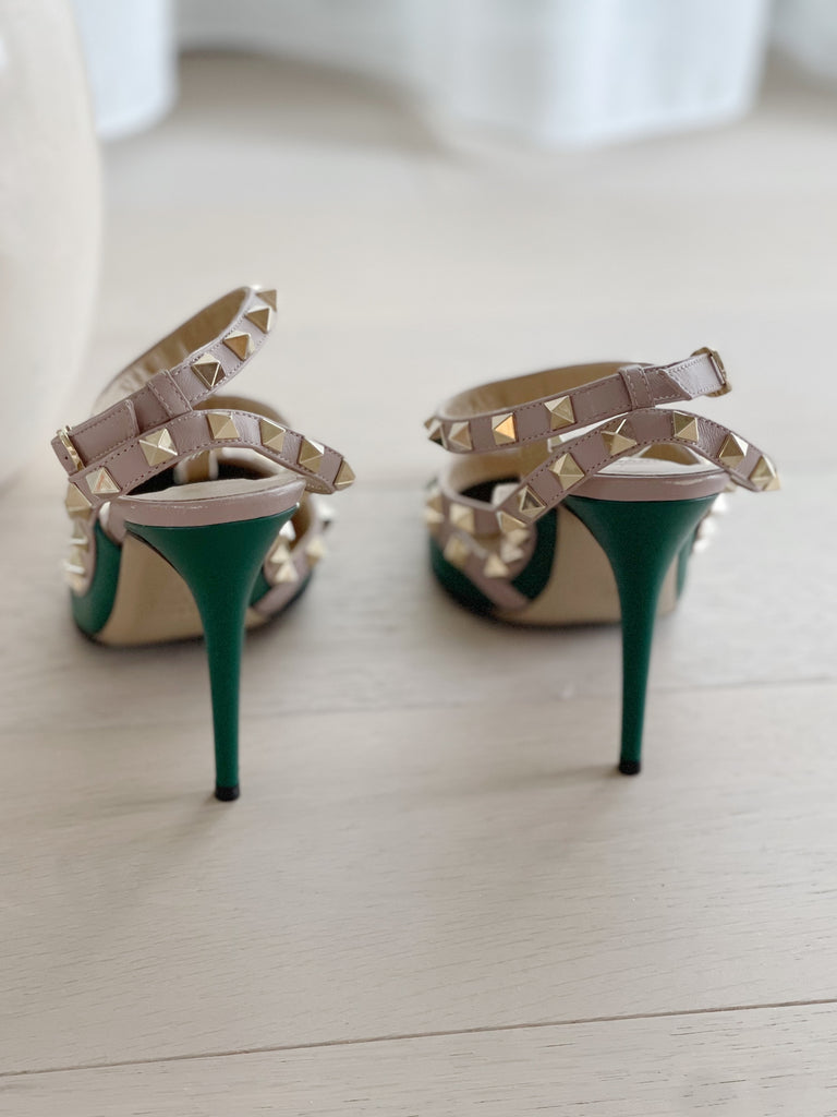 Leather Rockstud Pumps