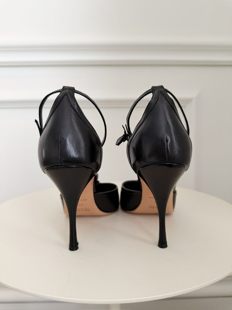 Vintage Flower Detail Leather Pumps