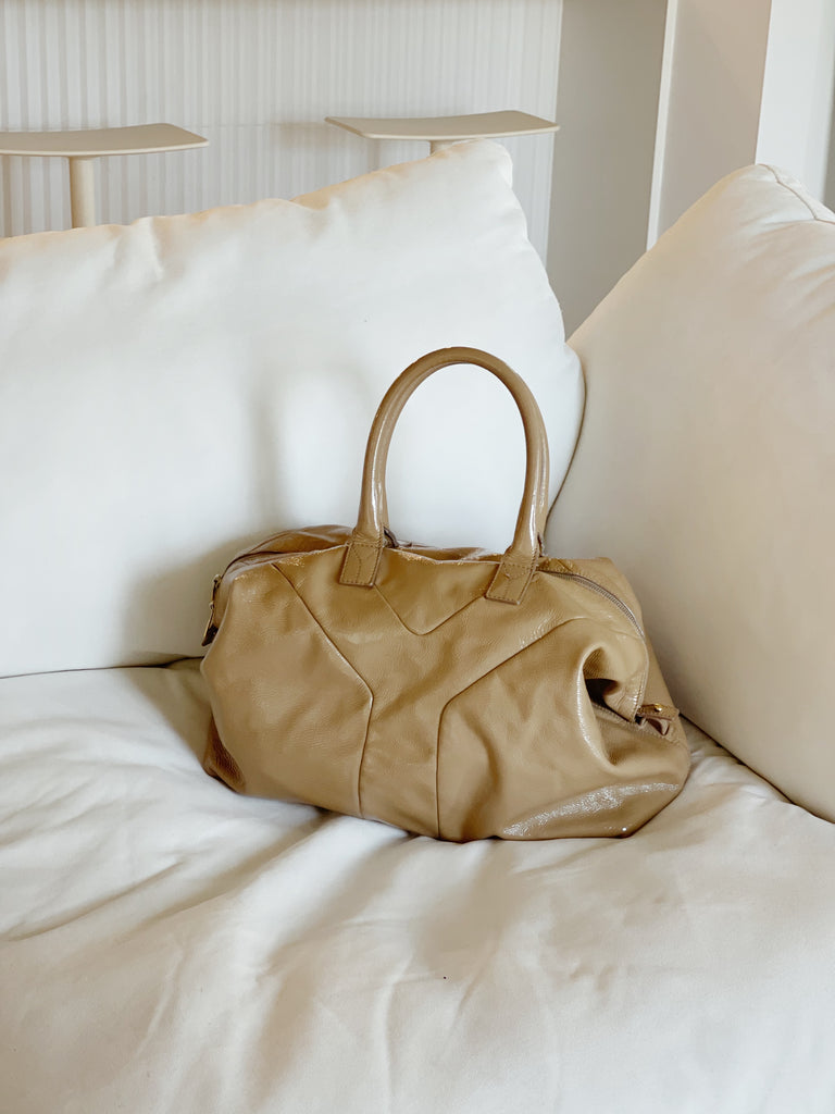 Easy Y Patent Leather Zip Tote