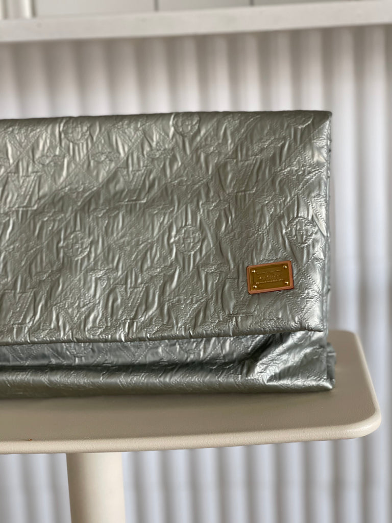 Monogram Limelight Clutch