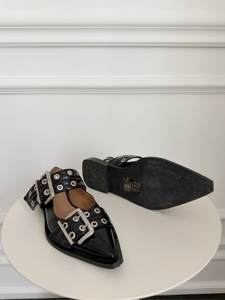 Leather Pointed Flats