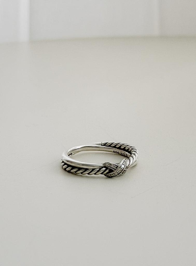 Petite X Ring