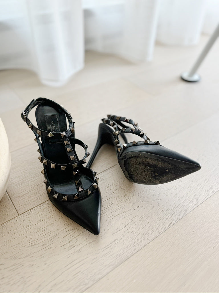 Leather Rockstud Pumps