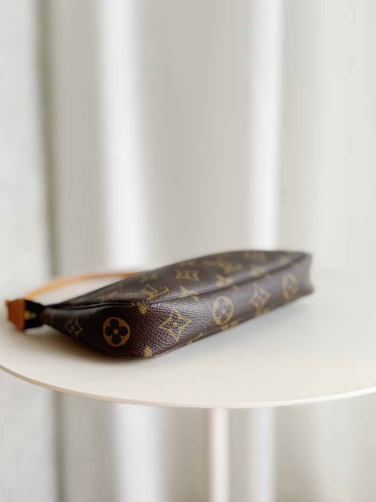 Vintage Monogram Pochette Accessoires