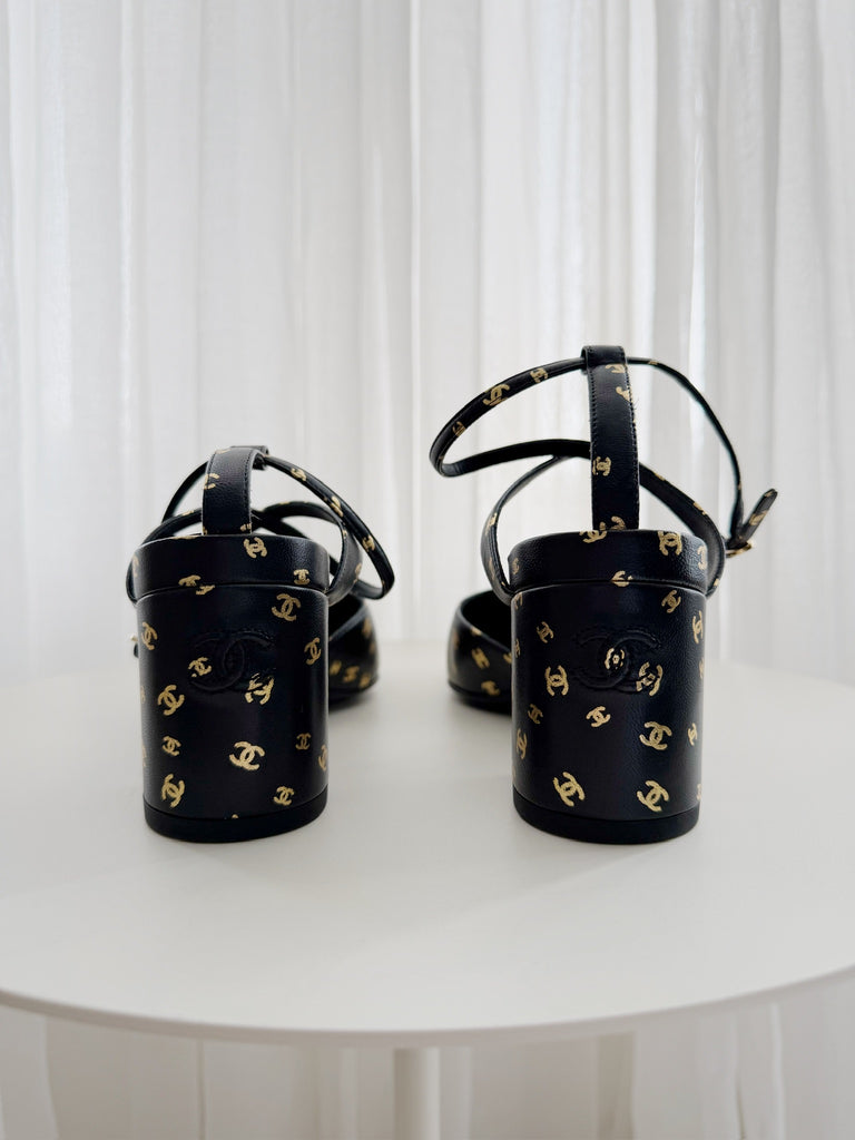 Logo Detail Heels (New w/ Box)