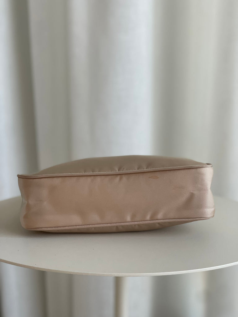 Re-edition 2000 Nylon Shoulder Bag