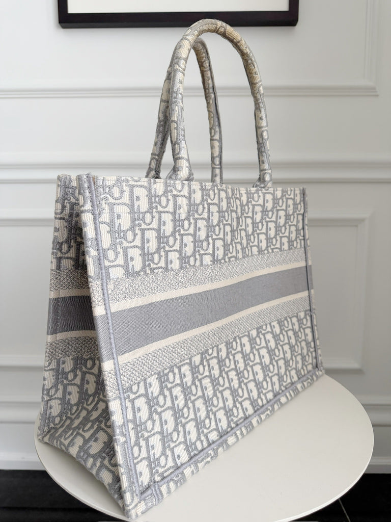 Medium Dior Book Tote