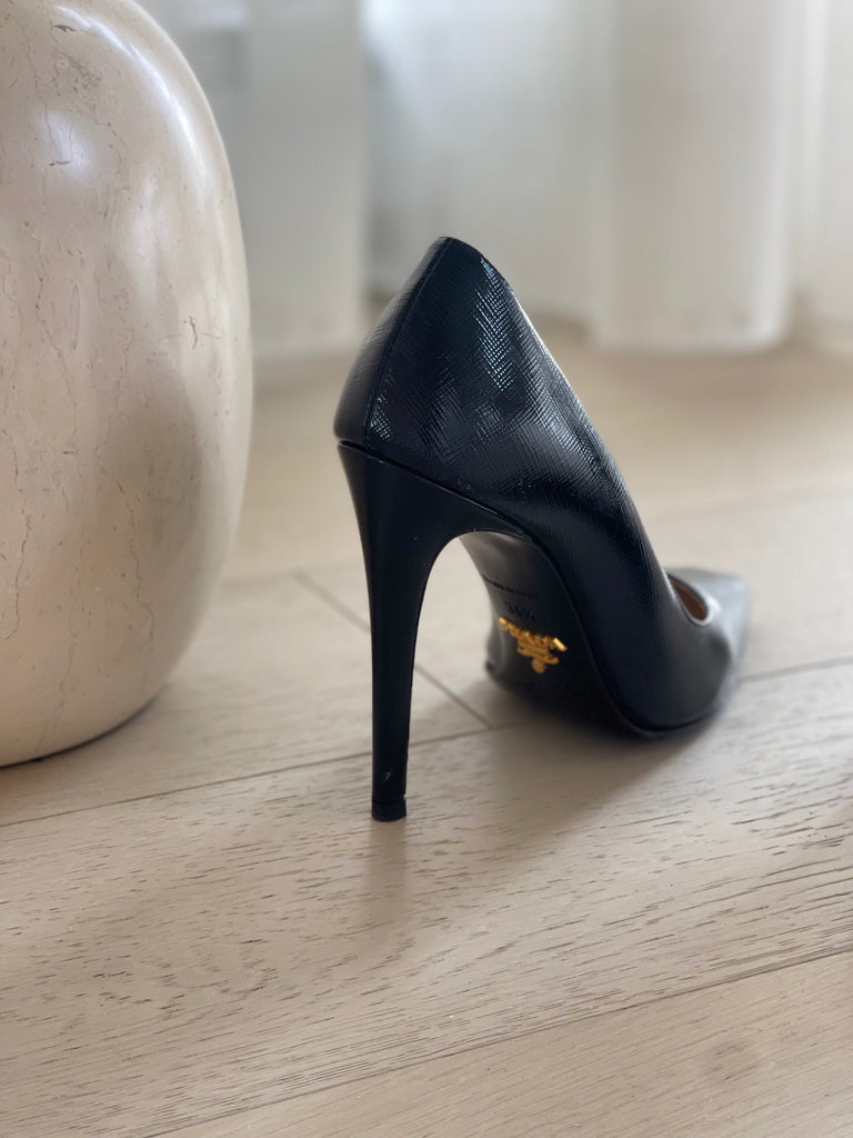 Saffiano Pointed Pumps