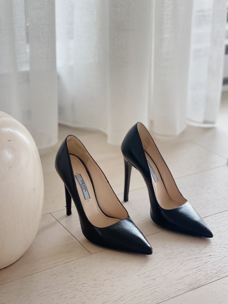 Saffiano Pointed Pumps