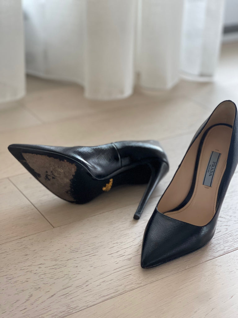 Saffiano Pointed Pumps