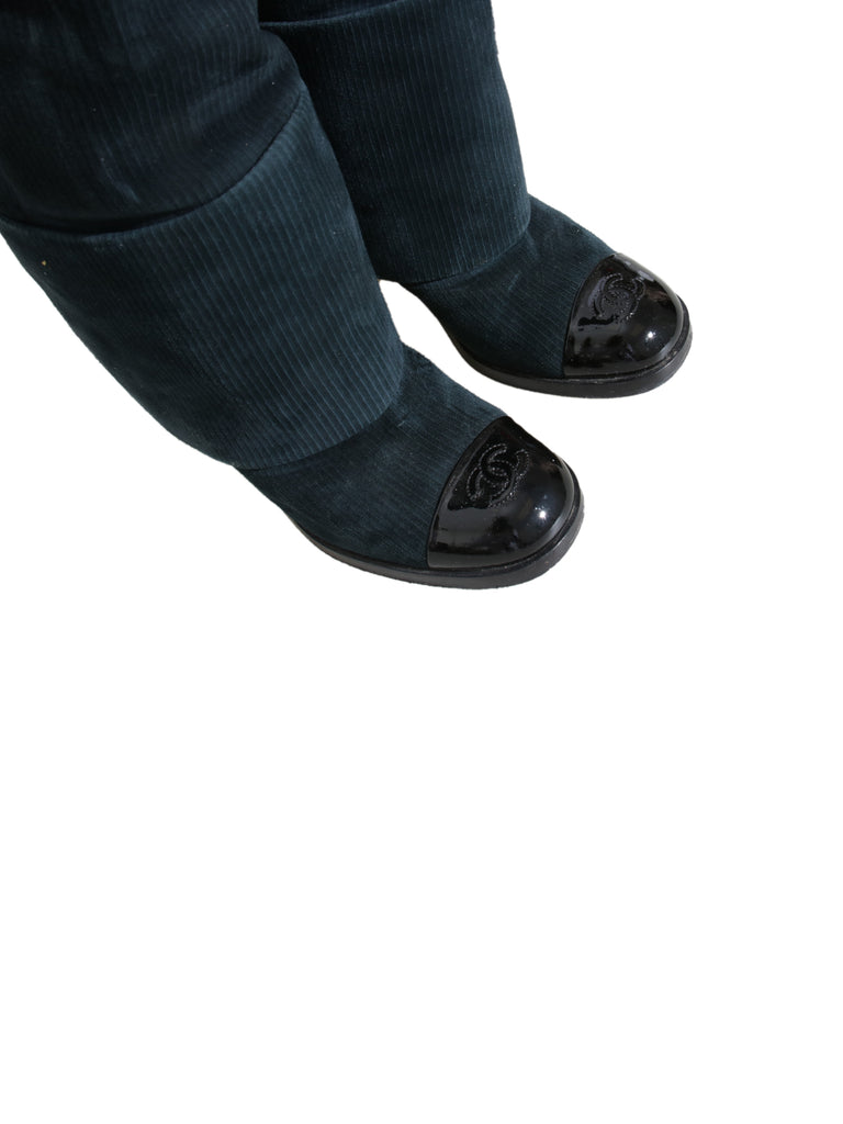 Suede Round Toe Knee-High Boots