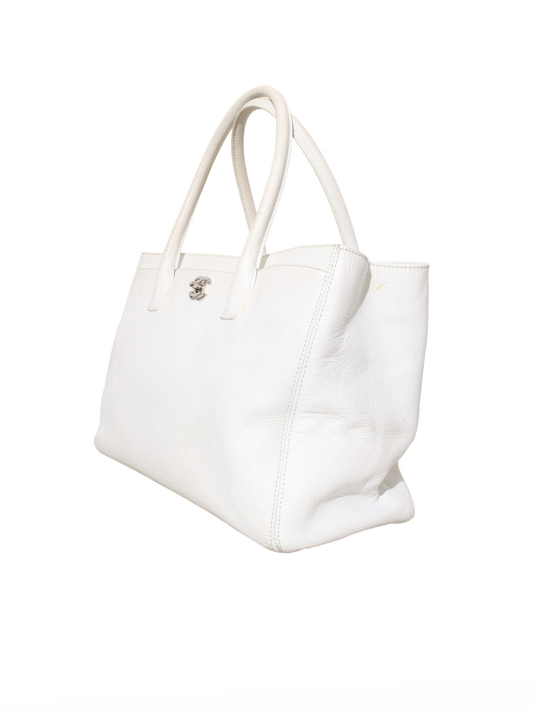 Chanel Leather Cerf Tote