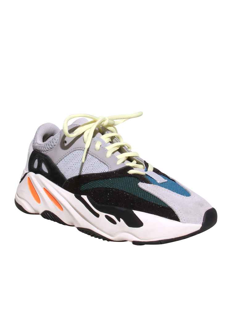 Boost 700 Wave Runner Sneakers