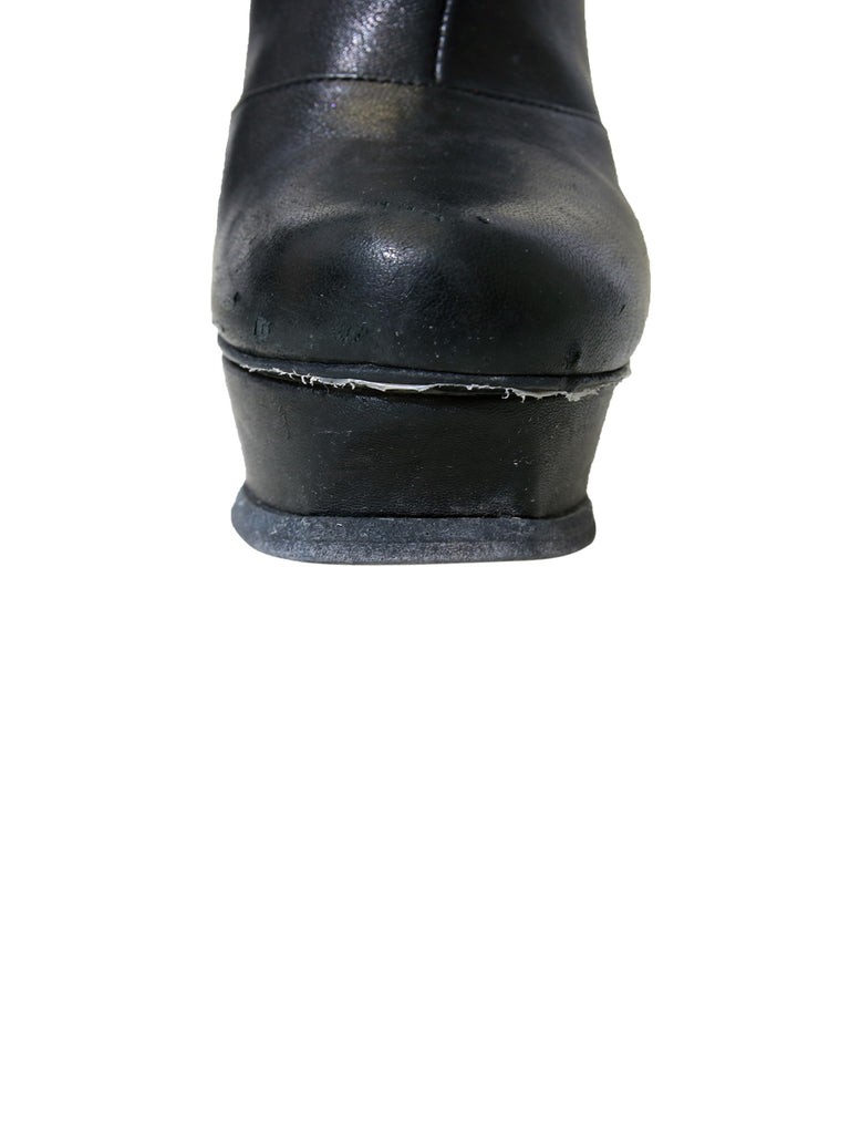 Yves Saint Laurent Tribute 105 Boots