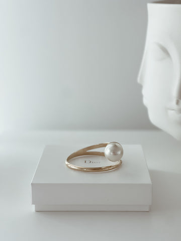 Ultradior Faux Pearl Cuff