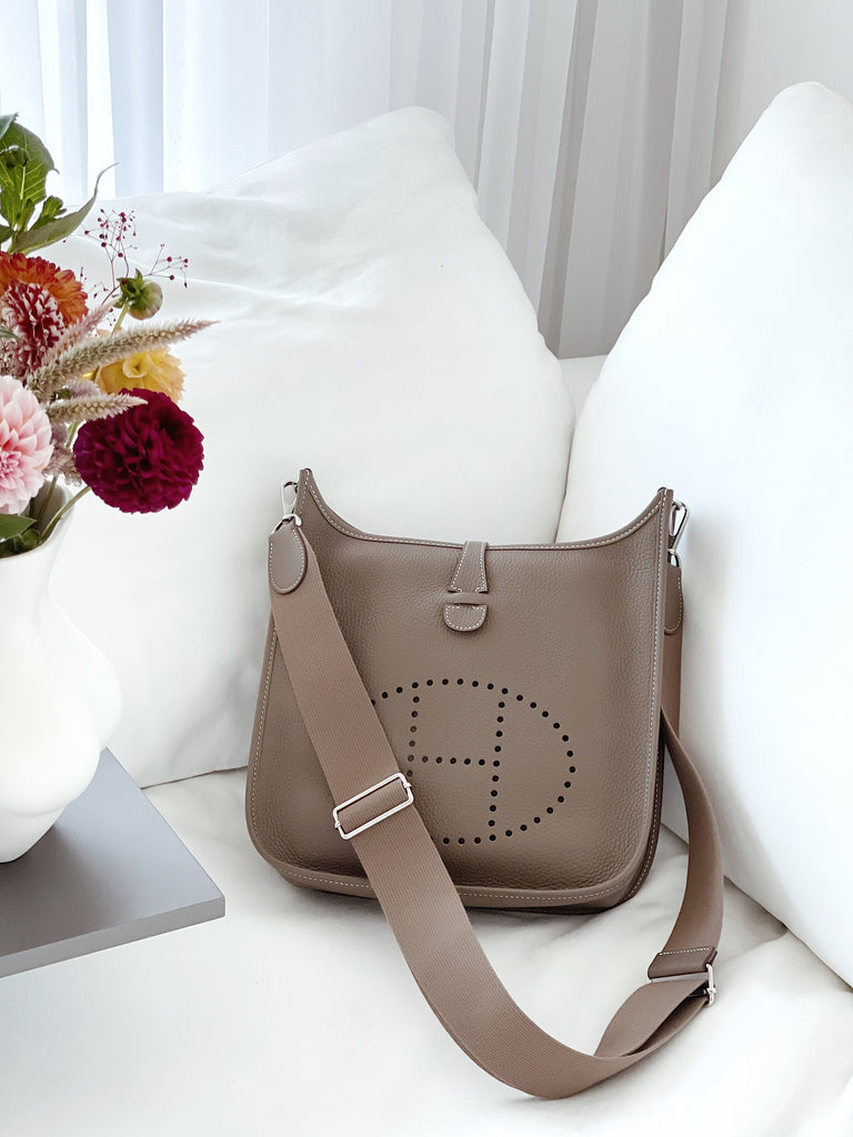 Evelyne 29 Cross Body Bag