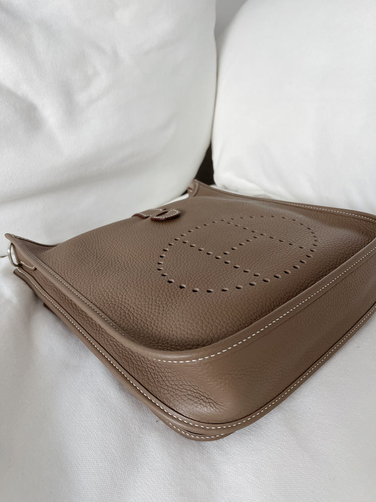 Evelyne 29 Cross Body Bag