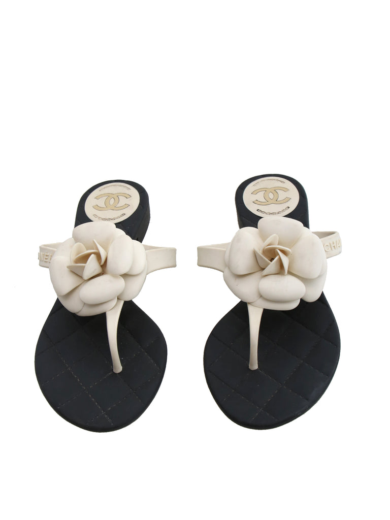 Camellia Rubber Thong Sandals