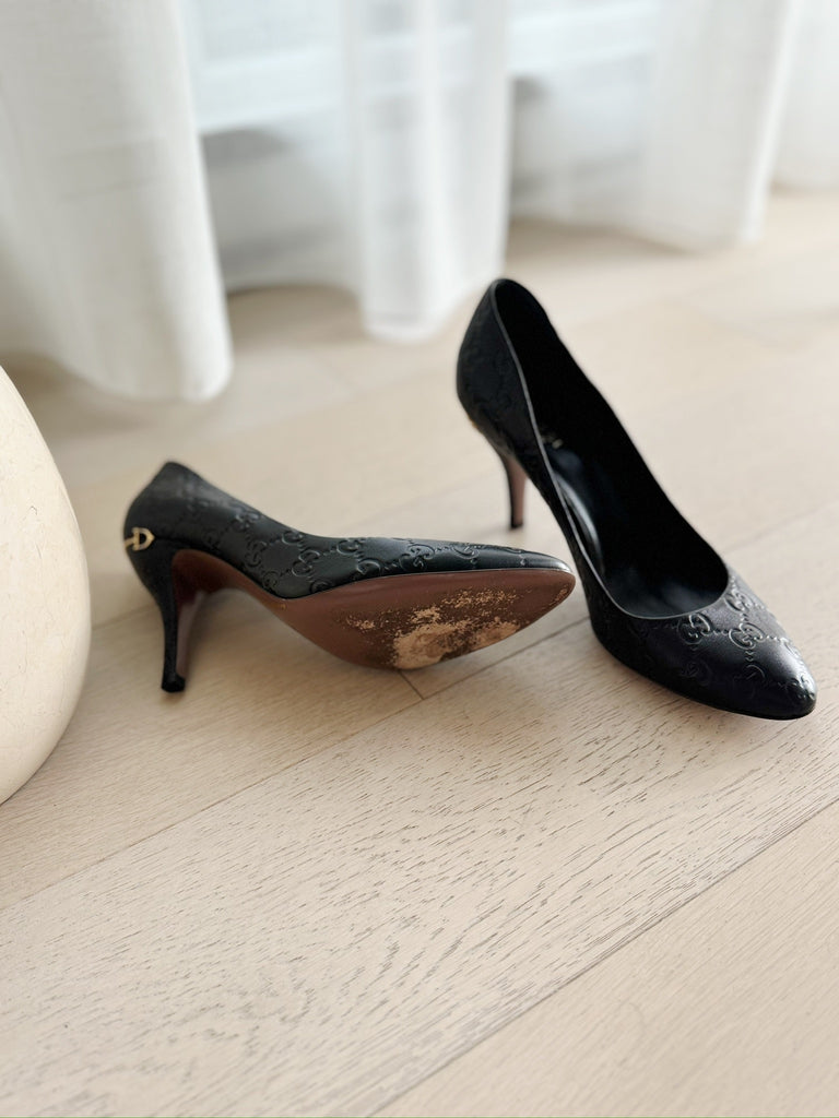 GG Embossed Leather Pumps