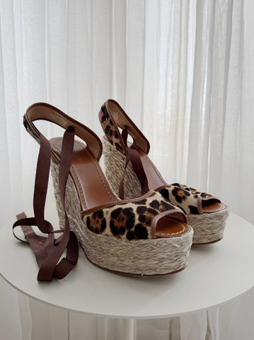 Sqaure Toe Patent Leather Pumps