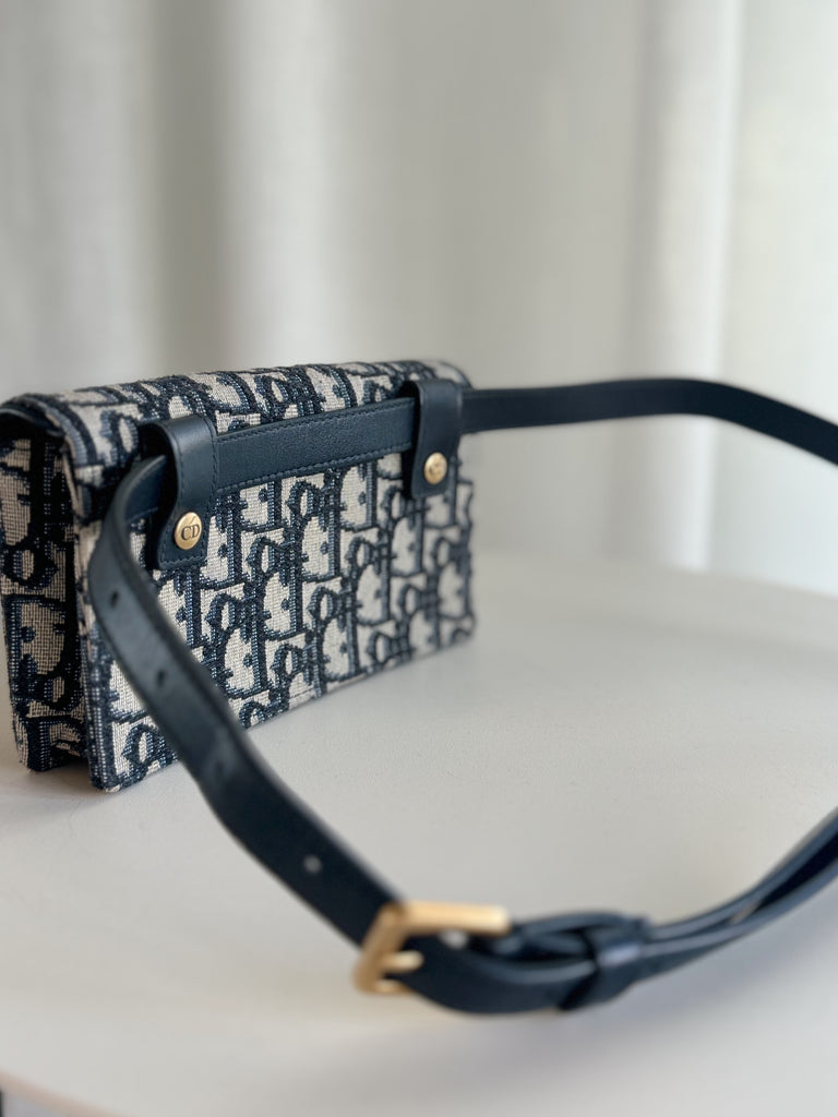 Oblique Saddle Belt Bag
