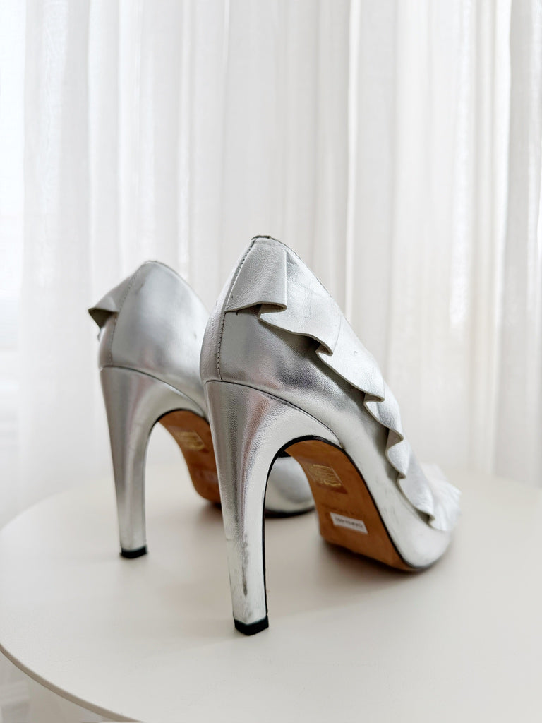 Metallic Ruffle Detail Pumps