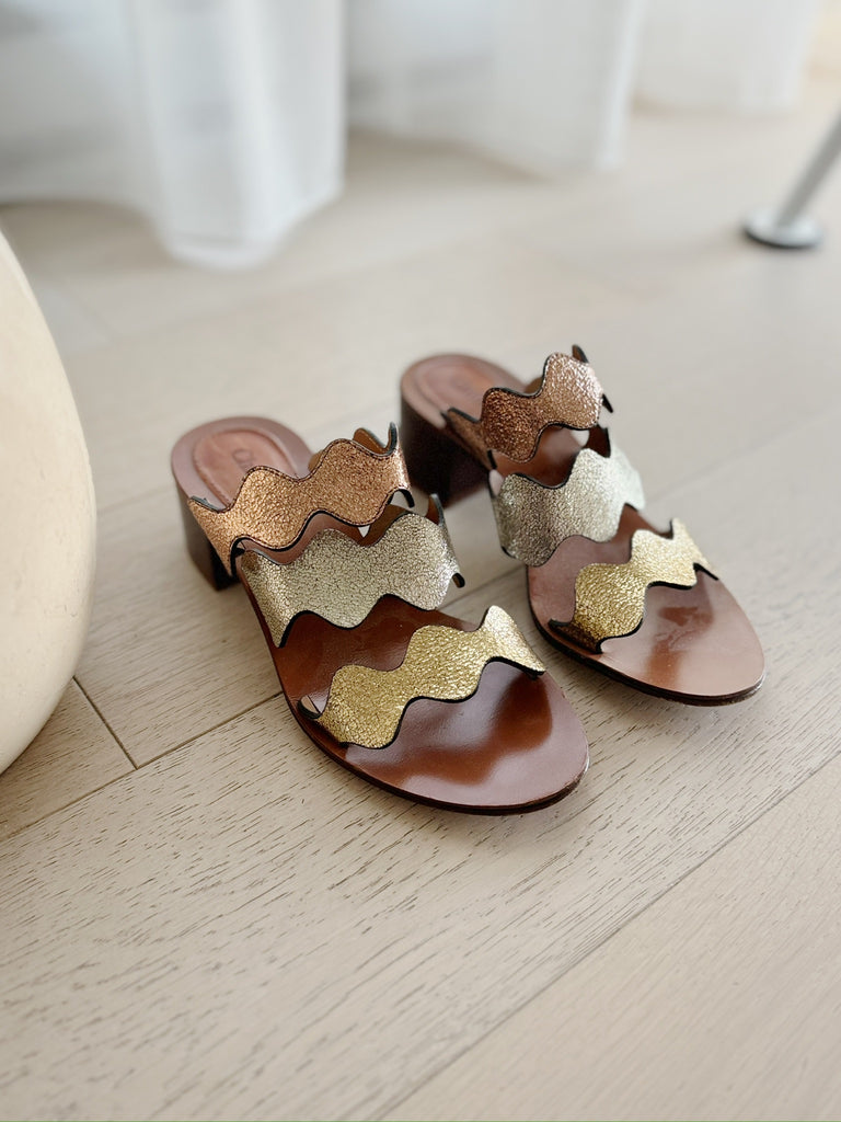 Metallic Scalloped Detail Leather Slide Sandals