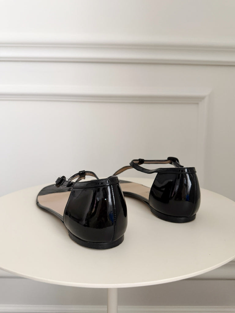 Patent Leather Thong Flat Sandals