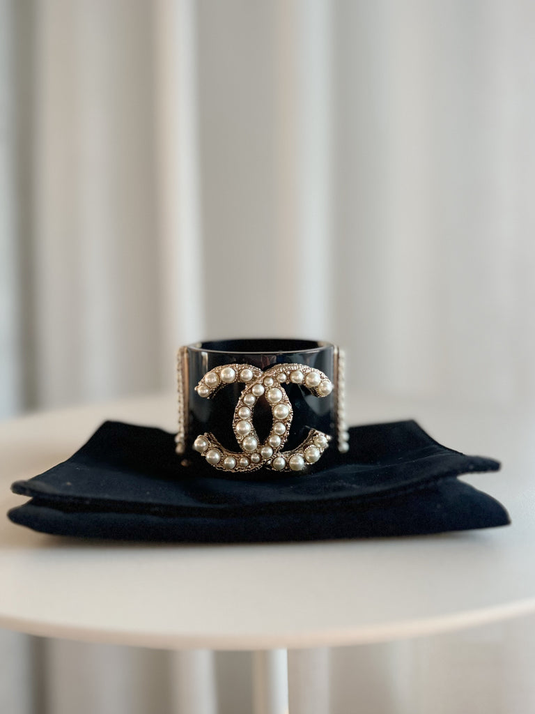 Faux Pearl Detail Cuff