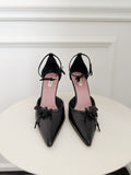 Vintage Flower Detail Leather Pumps