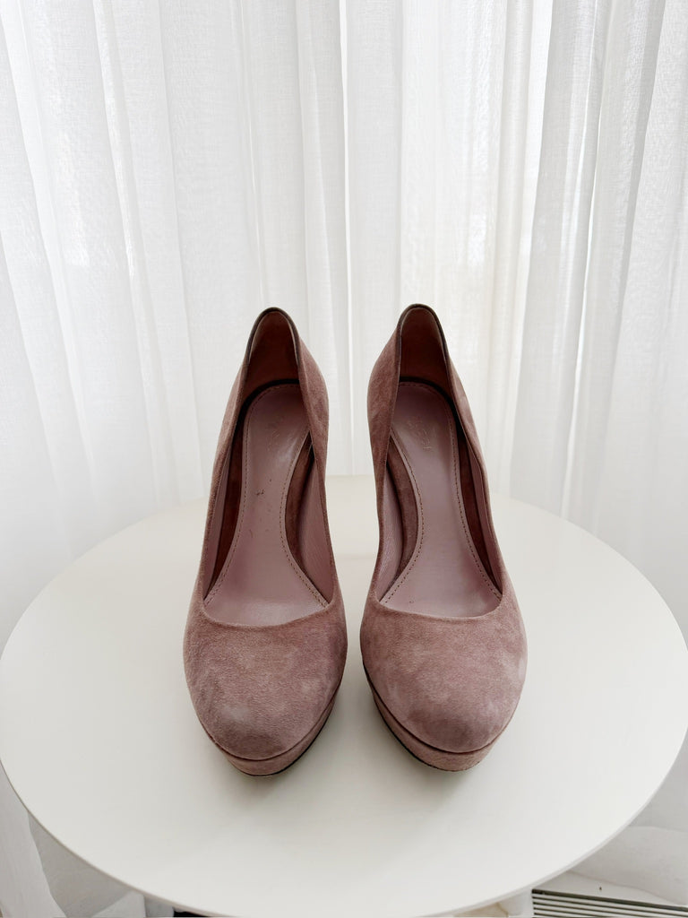 Suede Pumps