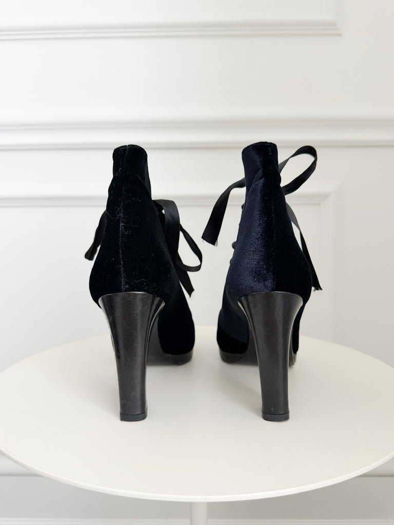 Vintage Lace-Up Velvet Ankle Boots