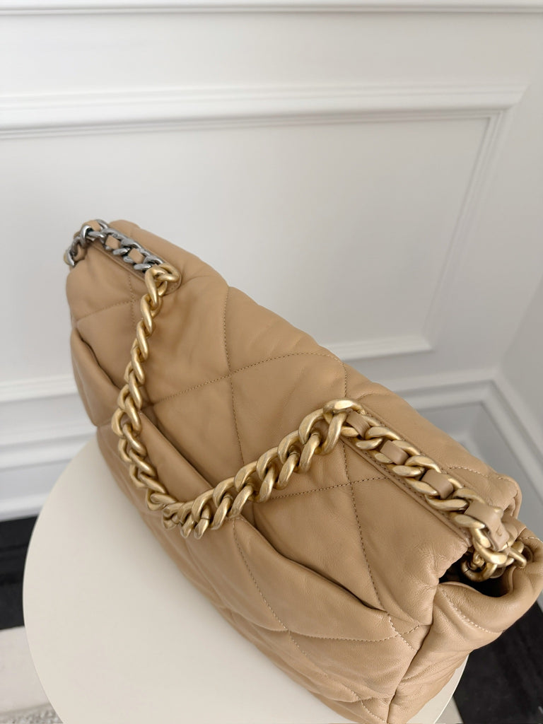 19 Maxi Leather Handbag