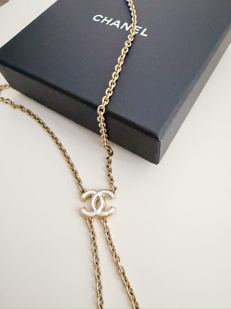 Lariat Pearl Detail necklace