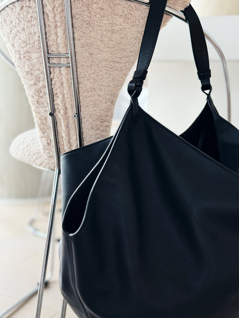 Lotus Medium Leather Tote