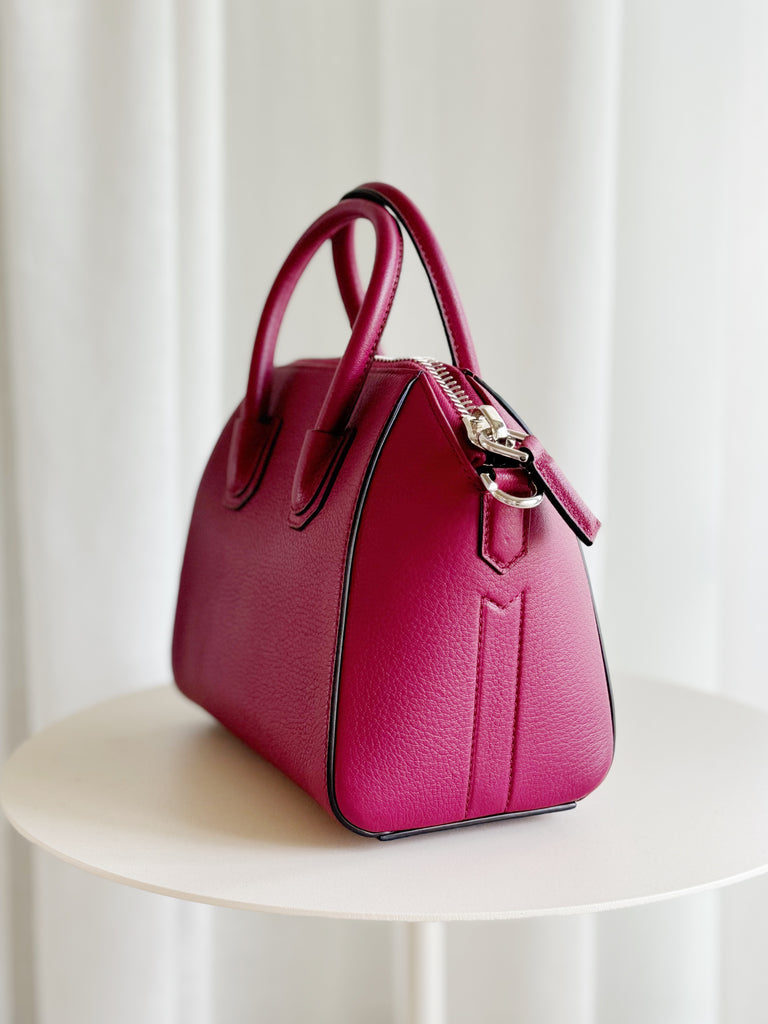 Mini Antigona Bag in Sugar Leather